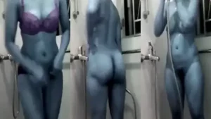 Cam Janda Pamer Badan Buat Selingkuhannya Di Kamar Mandi